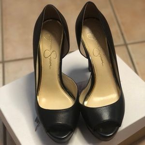 Jessica Simpson High Heels 🖤